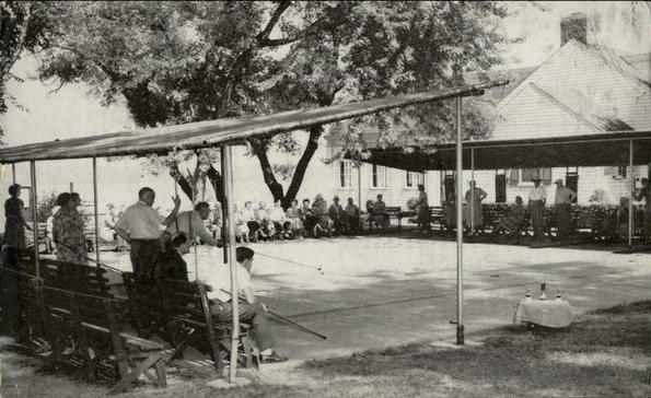 Sports Club-Shuffle Board front