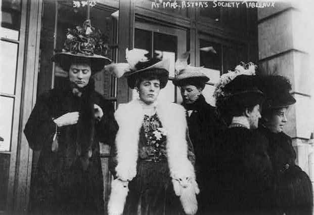Women attending Mrs. Astor's society tableau in 1908.