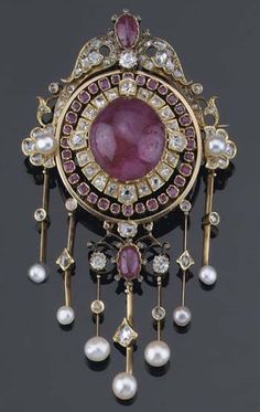 jewelry_diamond-sapphire-and-ruby-brooch-from-pinterest