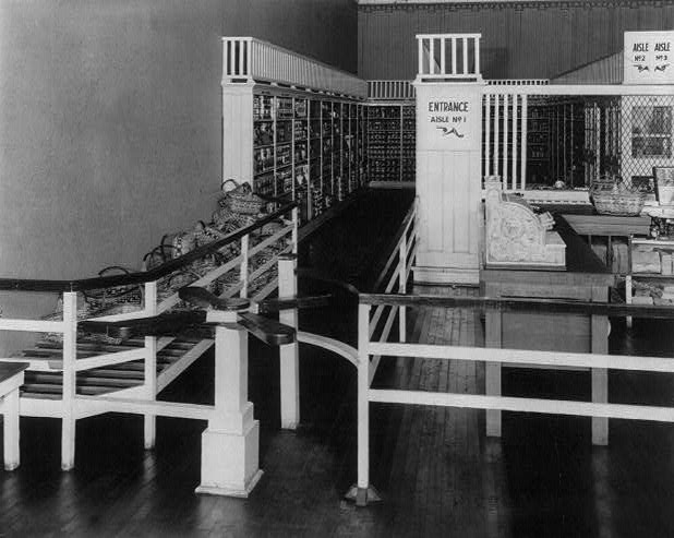 piggly-wiggly-in-tn-first-self-service-grocery-store-1916